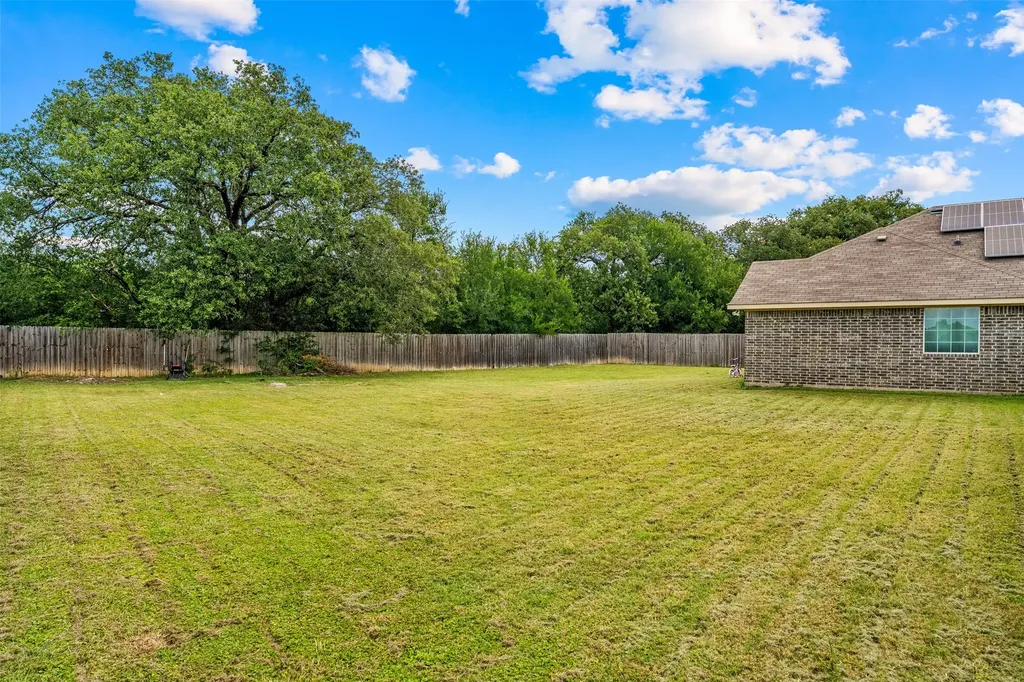 100 Tomahawk Drive Lacy Lakeview TX 76705