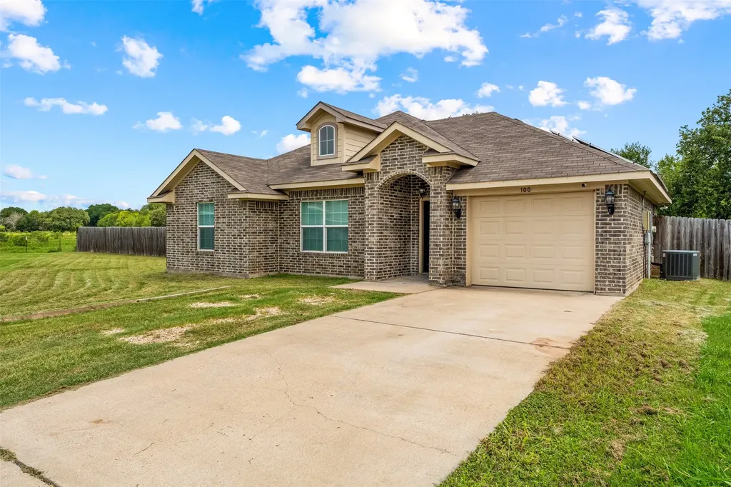 100 Tomahawk Drive Lacy Lakeview TX 76705