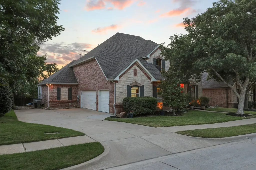 7009 Mossycup Lane North Richland Hills TX 76182