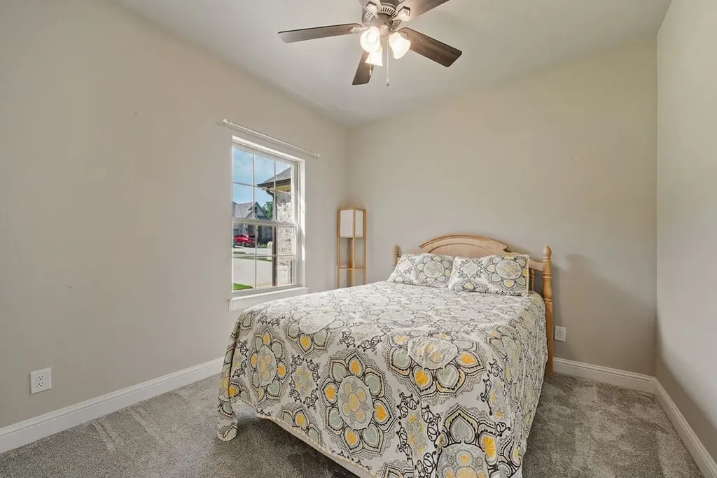 836 Haynie Drive Runaway Bay TX 76426