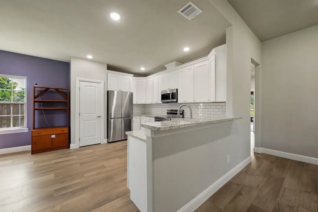 836 Haynie Drive Runaway Bay TX 76426