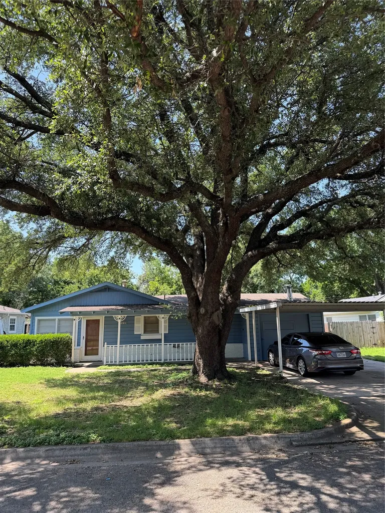 5128 Ira Street Haltom City TX 76117