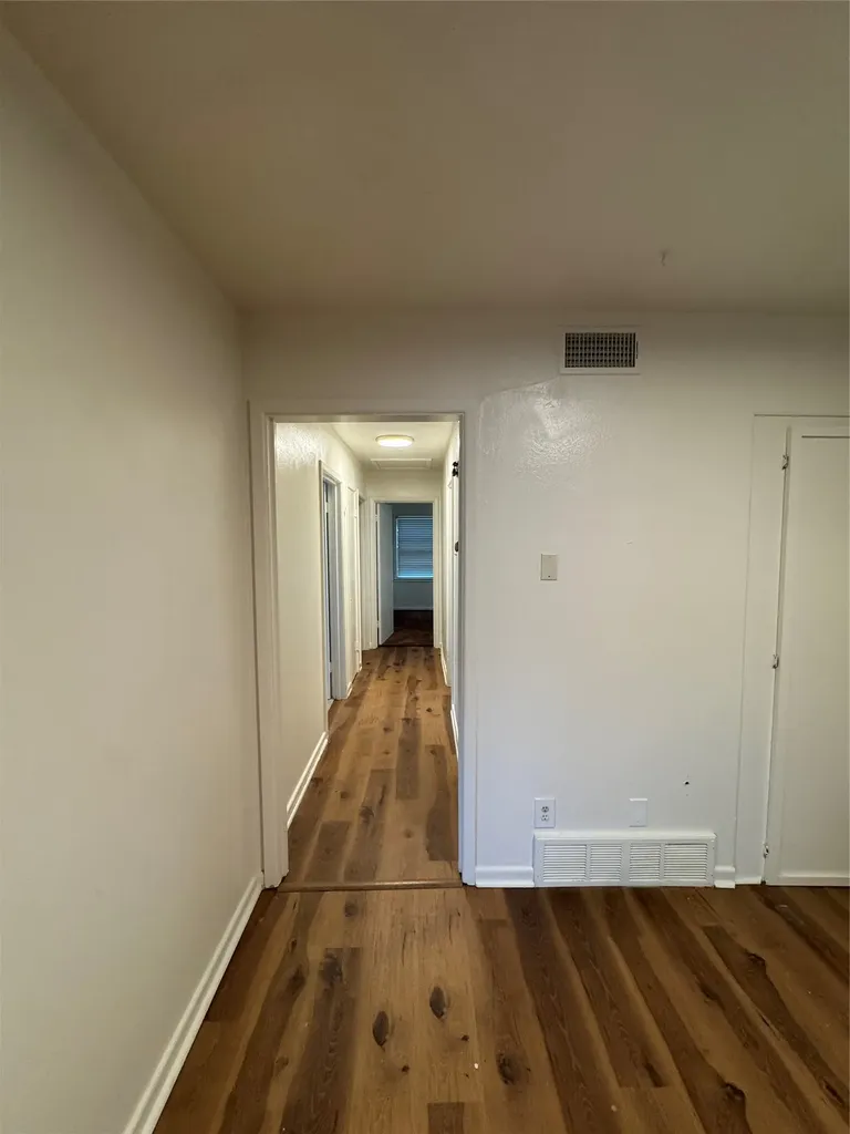 5128 Ira Street Haltom City TX 76117