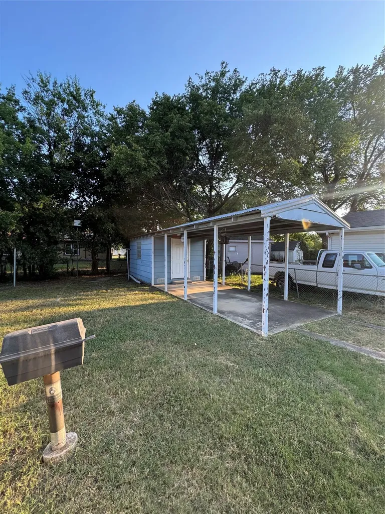 5128 Ira Street Haltom City TX 76117