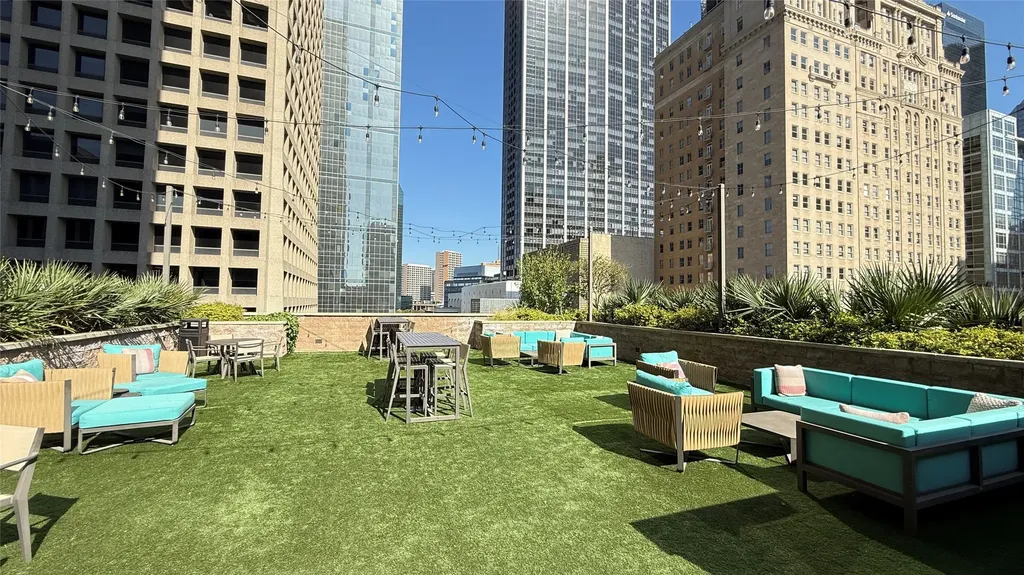 1200 Main Street Dallas TX 75202