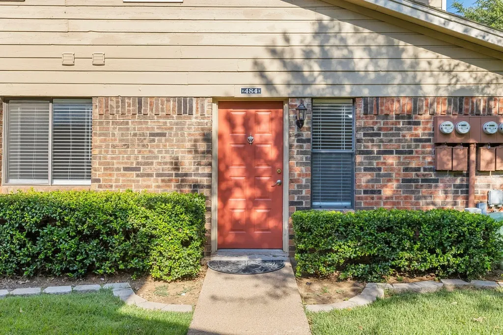 2240 Tarpley Road Carrollton TX 75006