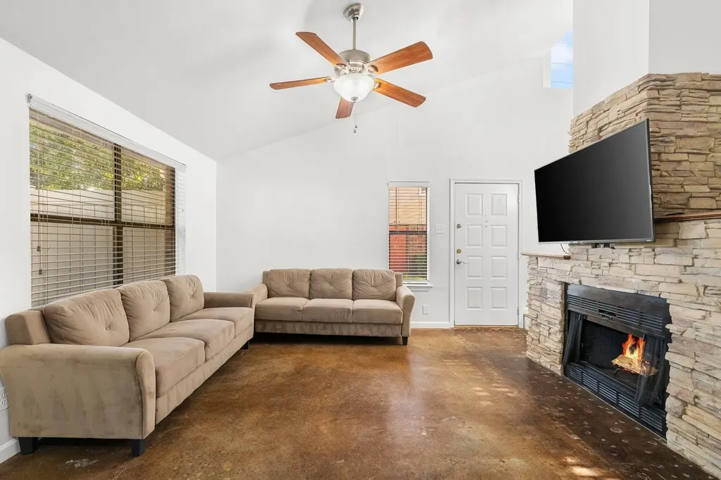 2240 Tarpley Road Carrollton TX 75006