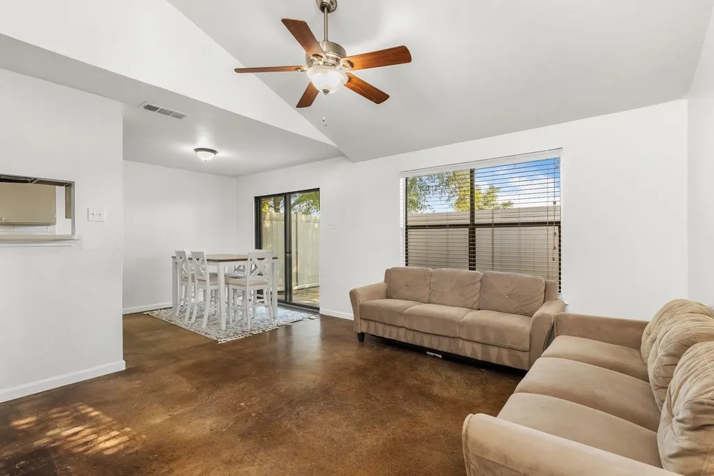 2240 Tarpley Road Carrollton TX 75006