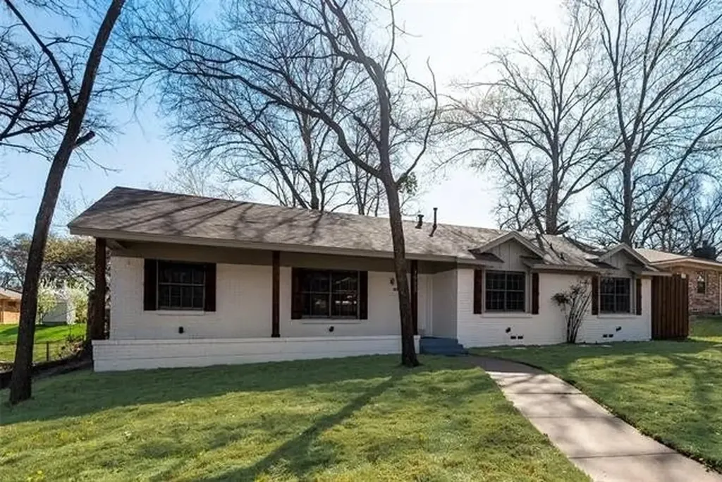 1912 Greenbriar Court Plano TX 75074