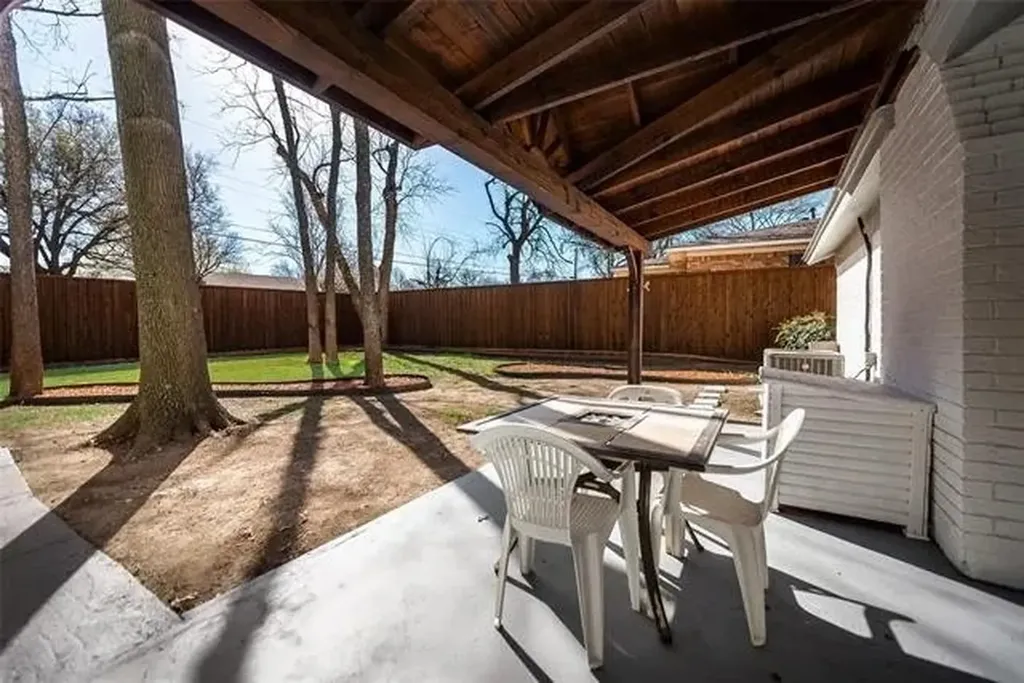 1912 Greenbriar Court Plano TX 75074