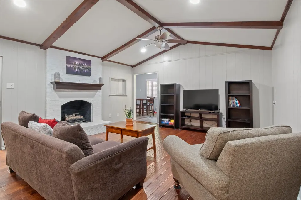 1506 Lexington Drive Garland TX 75041