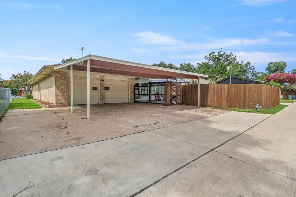 1506 Lexington Drive Garland TX 75041