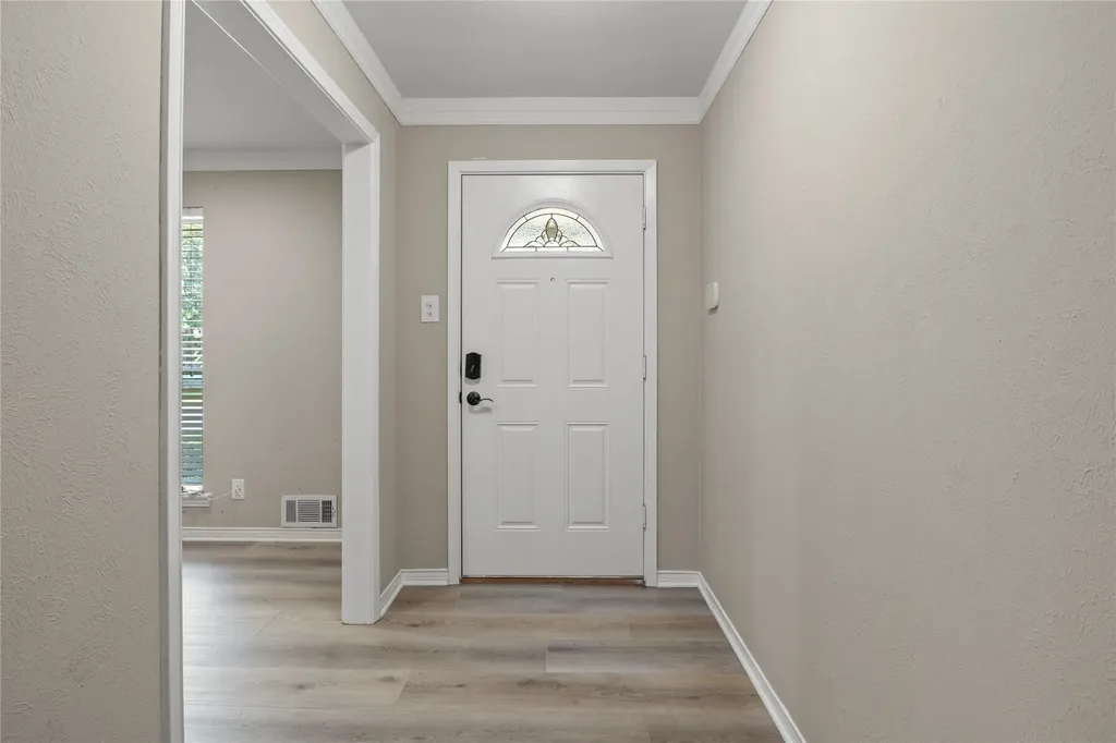 1506 Lexington Drive Garland TX 75041