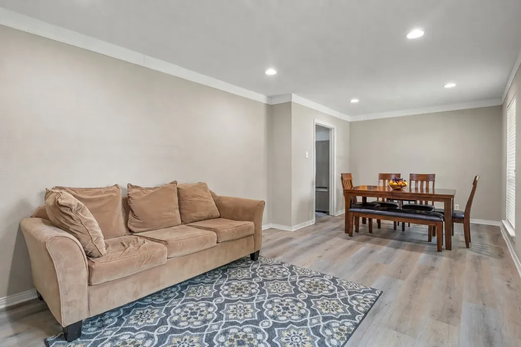 1506 Lexington Drive Garland TX 75041