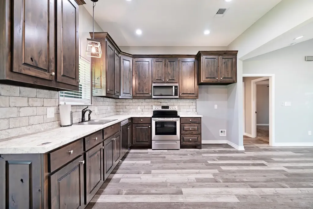 735 Todd Street Blossom TX 75416