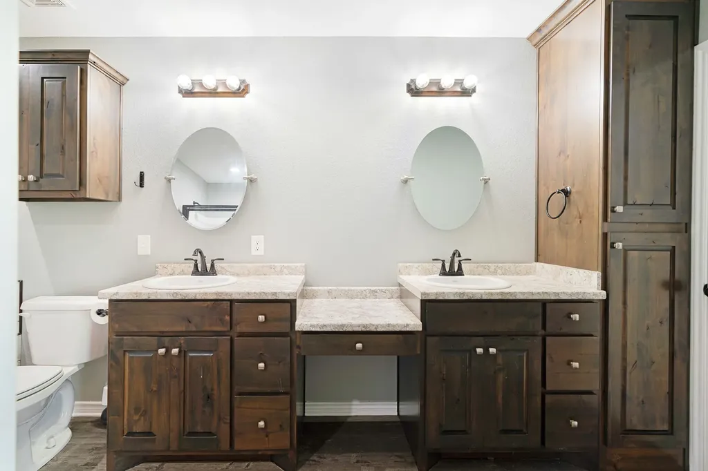 735 Todd Street Blossom TX 75416