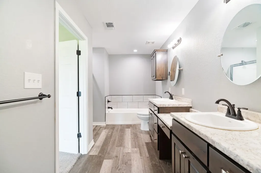 735 Todd Street Blossom TX 75416