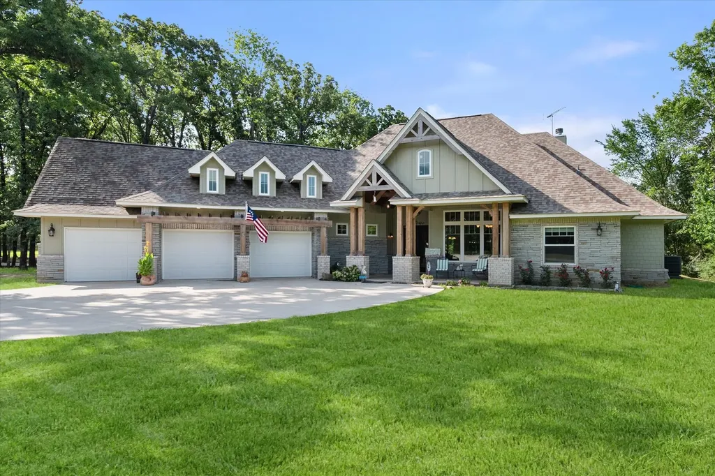 930 Waters Edge Drive Corsicana TX 75109