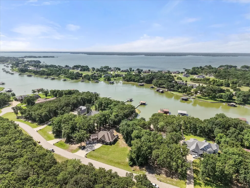 930 Waters Edge Drive Corsicana TX 75109