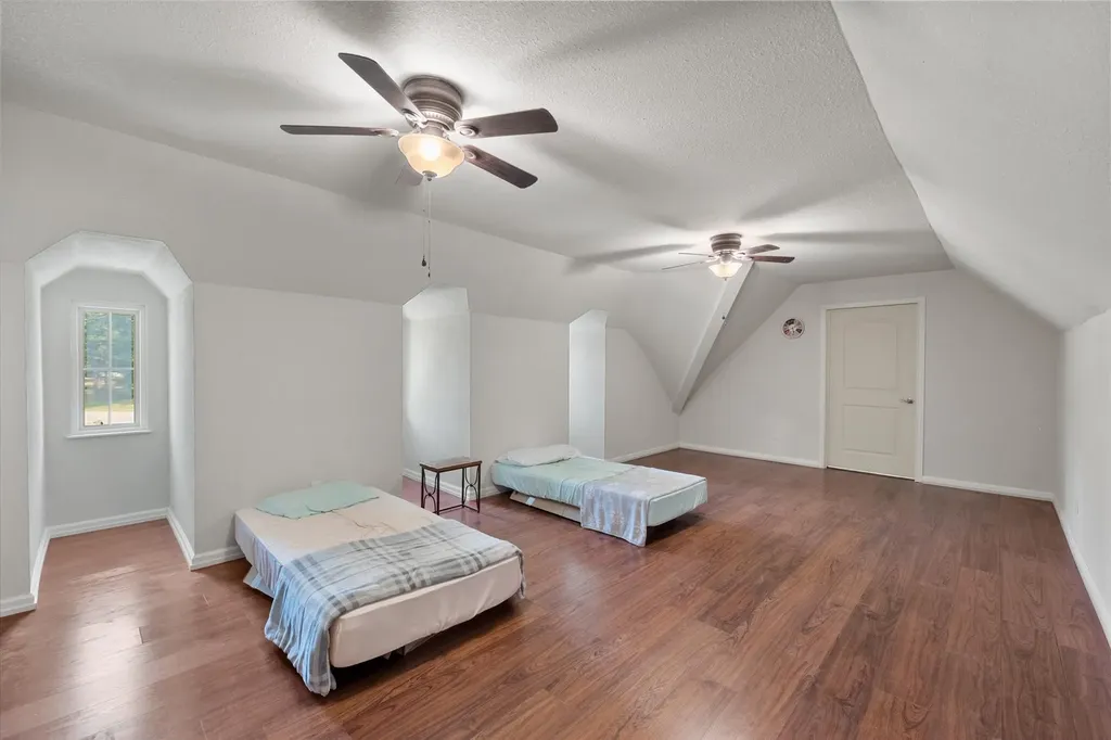930 Waters Edge Drive Corsicana TX 75109