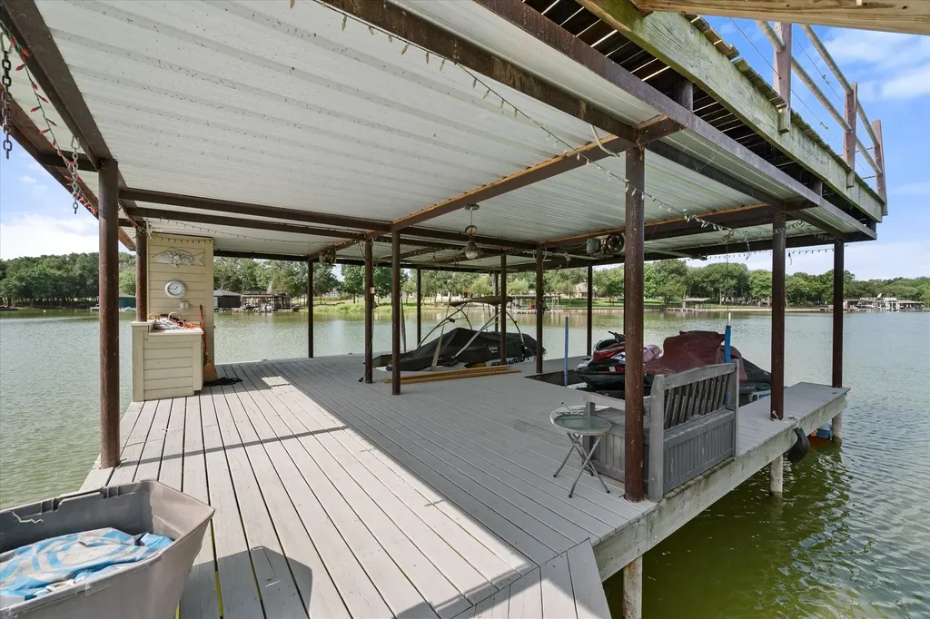 930 Waters Edge Drive Corsicana TX 75109