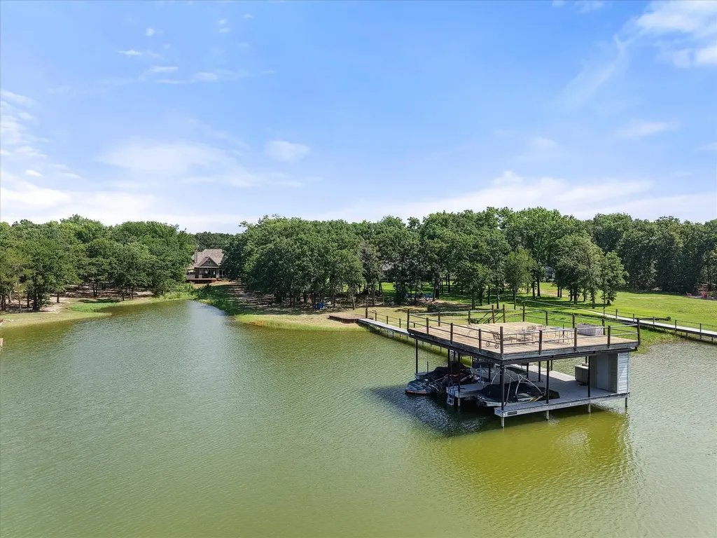 930 Waters Edge Drive Corsicana TX 75109