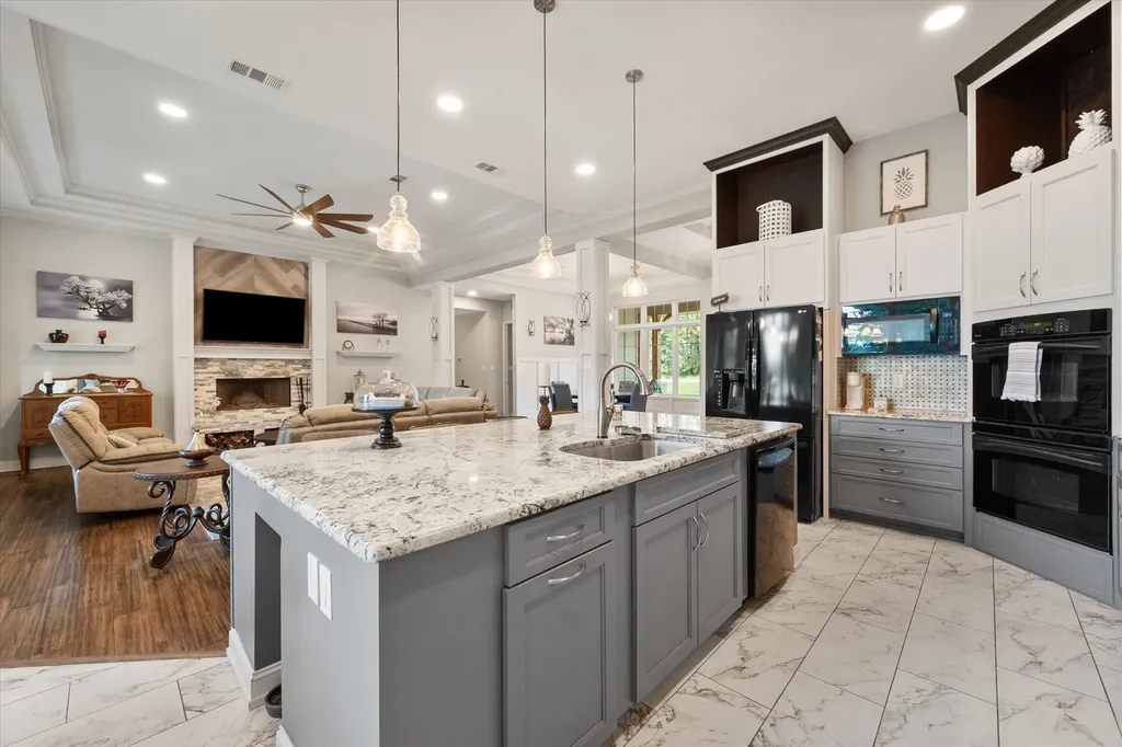 930 Waters Edge Drive Corsicana TX 75109