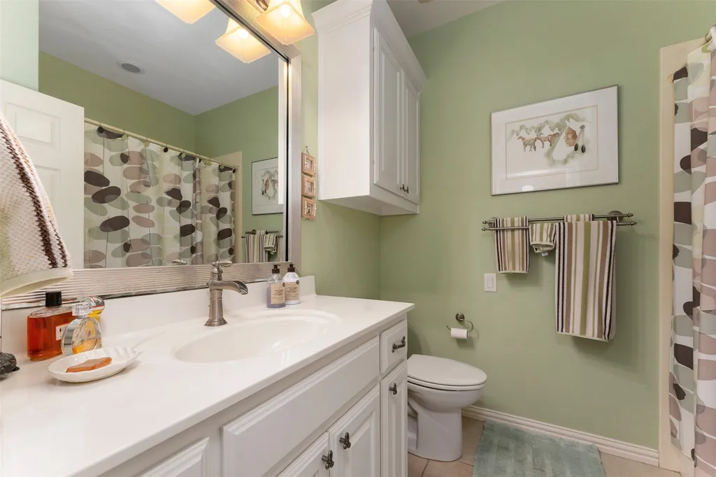 5270 Saddle Ridge Court Athens TX 75752