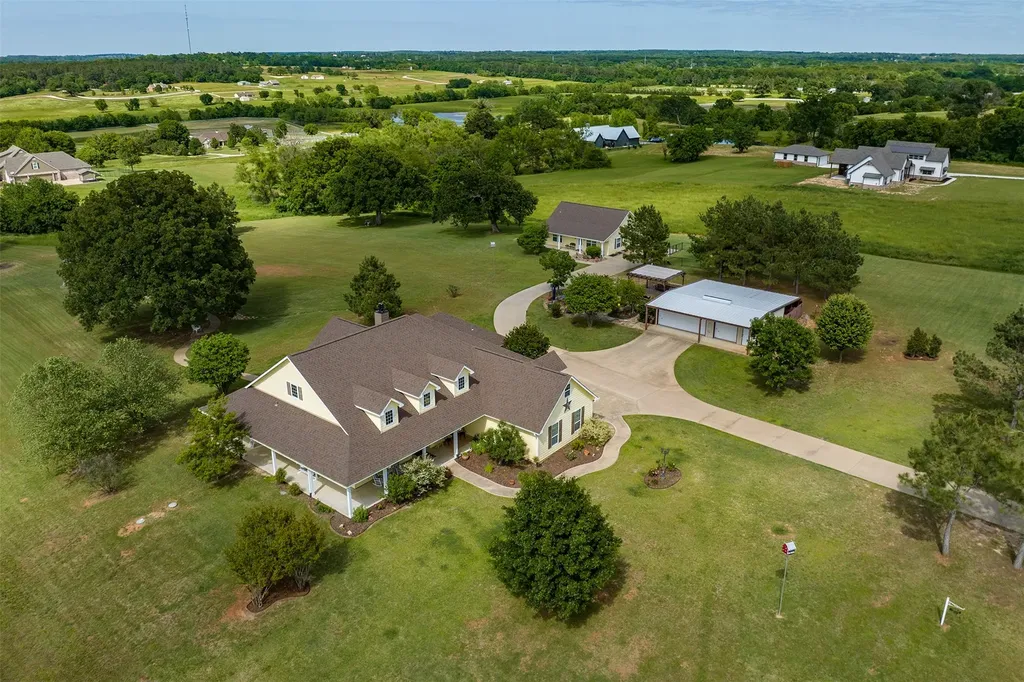 5270 Saddle Ridge Court Athens TX 75752