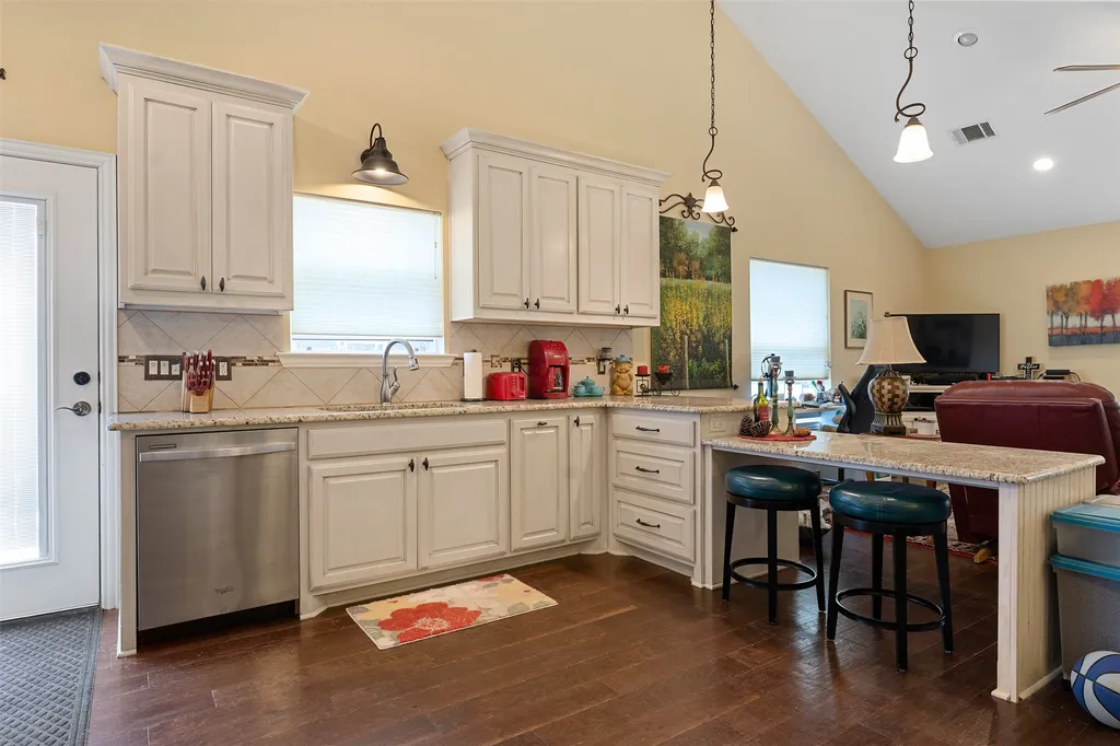 5270 Saddle Ridge Court Athens TX 75752