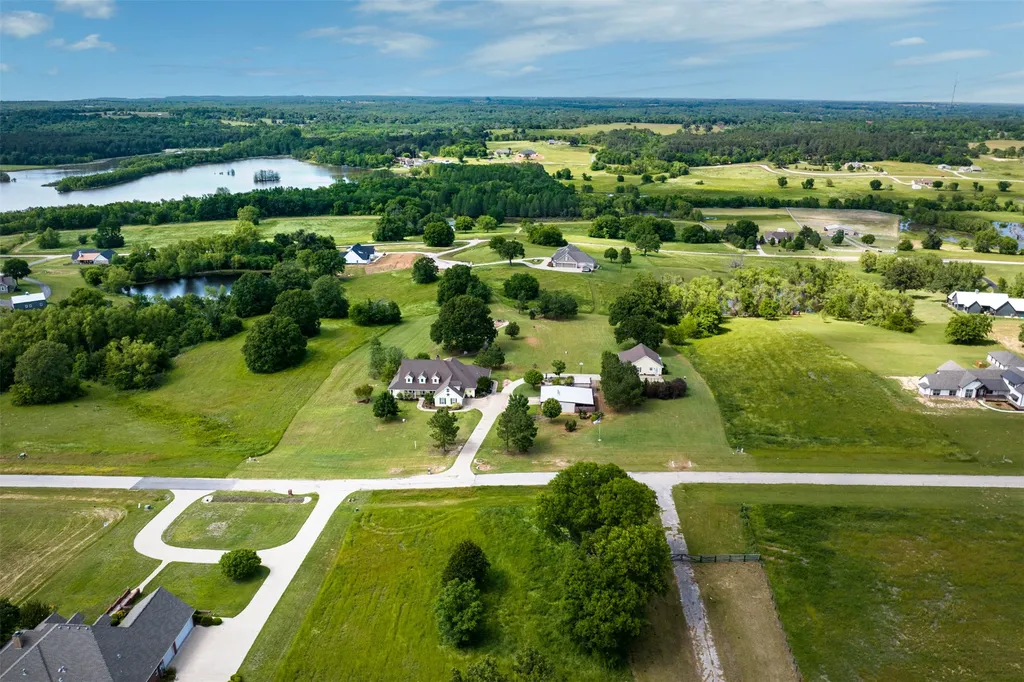 5270 Saddle Ridge Court Athens TX 75752