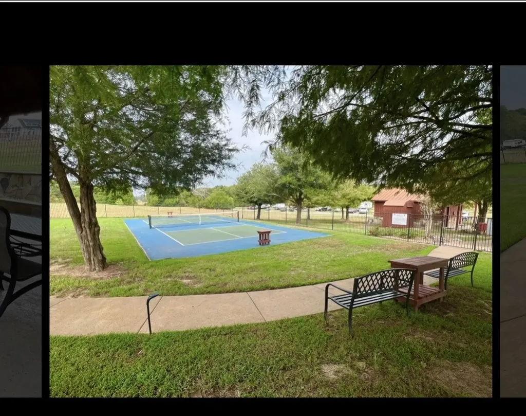5270 Saddle Ridge Court Athens TX 75752