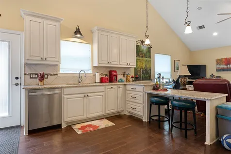 5270 Saddle Ridge Court Athens TX 75752
