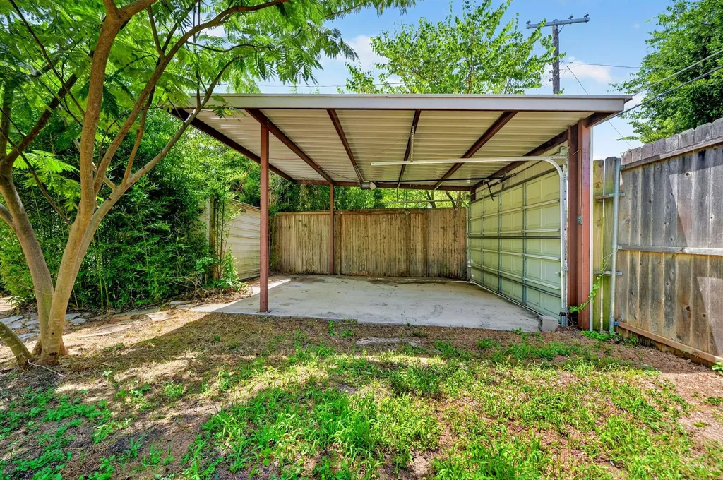 2729 Province Lane Dallas TX 75228