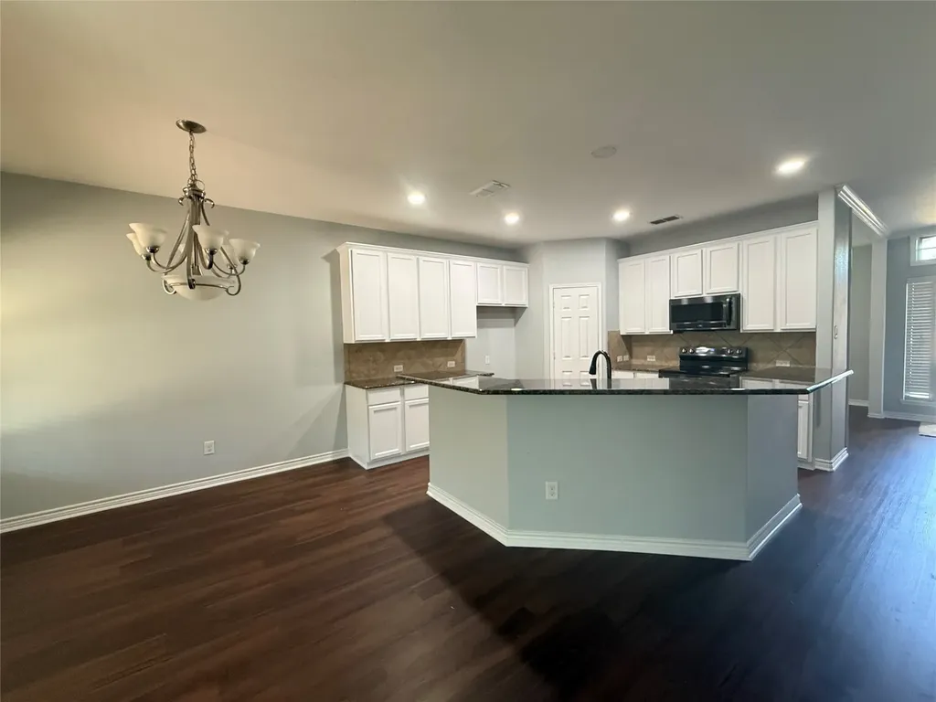 5667 Mountain Hollow Drive Dallas TX 75249