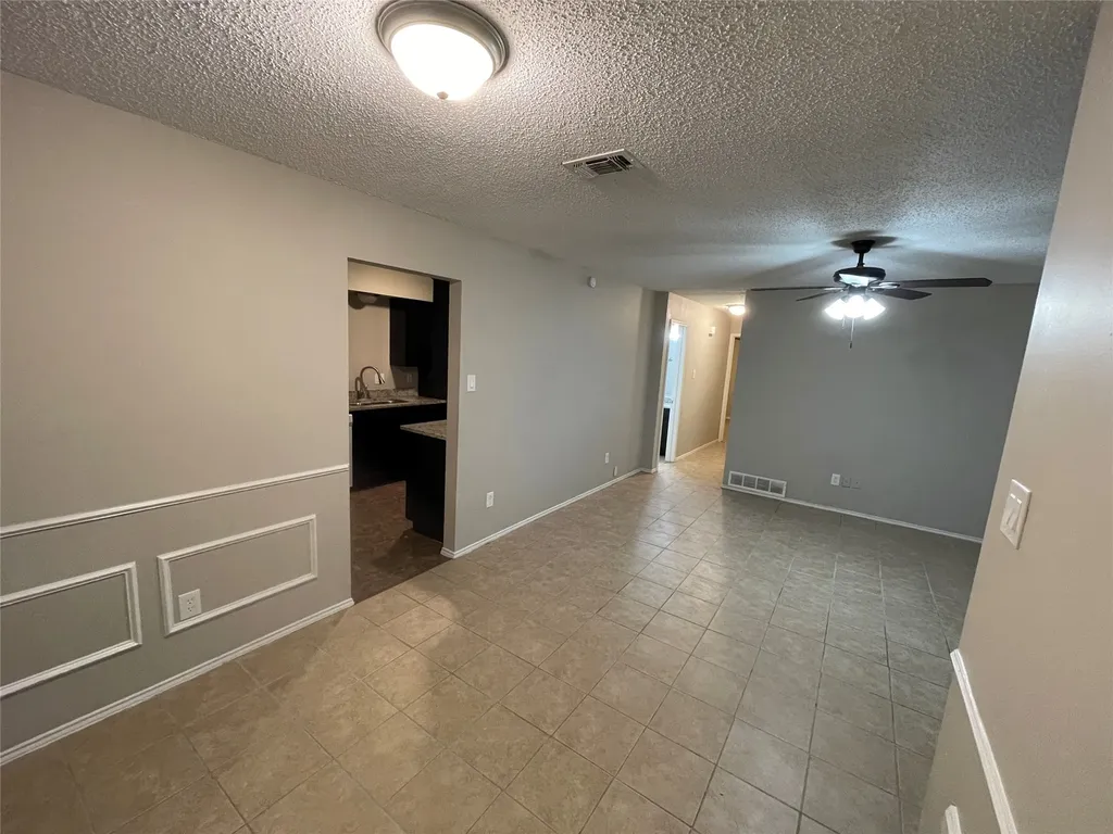 104 Oak Wood Lane Kennedale TX 76060