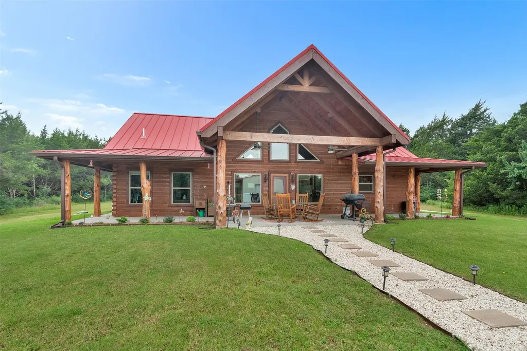 905 E Fm 120 Denison TX 75021