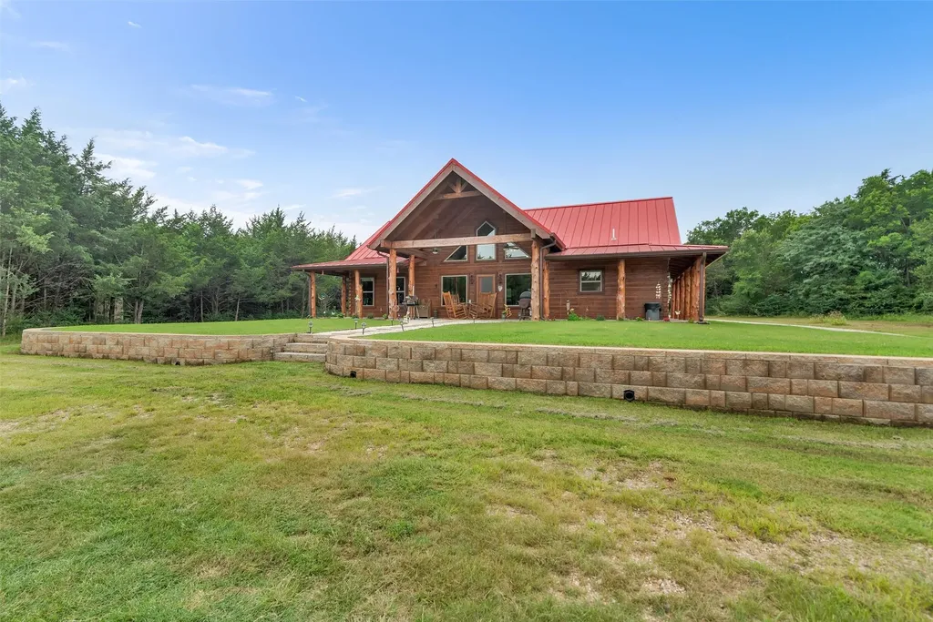 905 E Fm 120 Denison TX 75021
