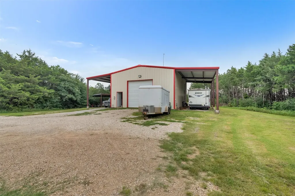 905 E Fm 120 Denison TX 75021