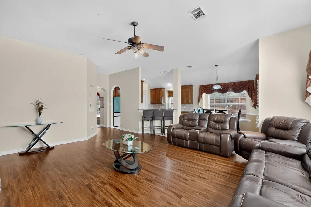 2201 Trickling Creek Drive Garland TX 75041