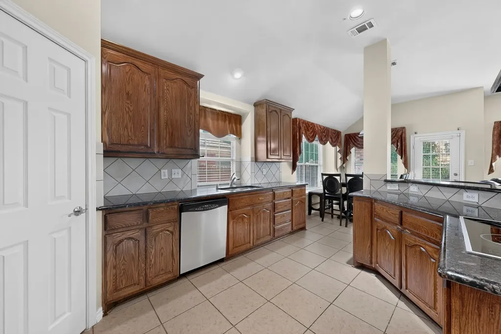 2201 Trickling Creek Drive Garland TX 75041