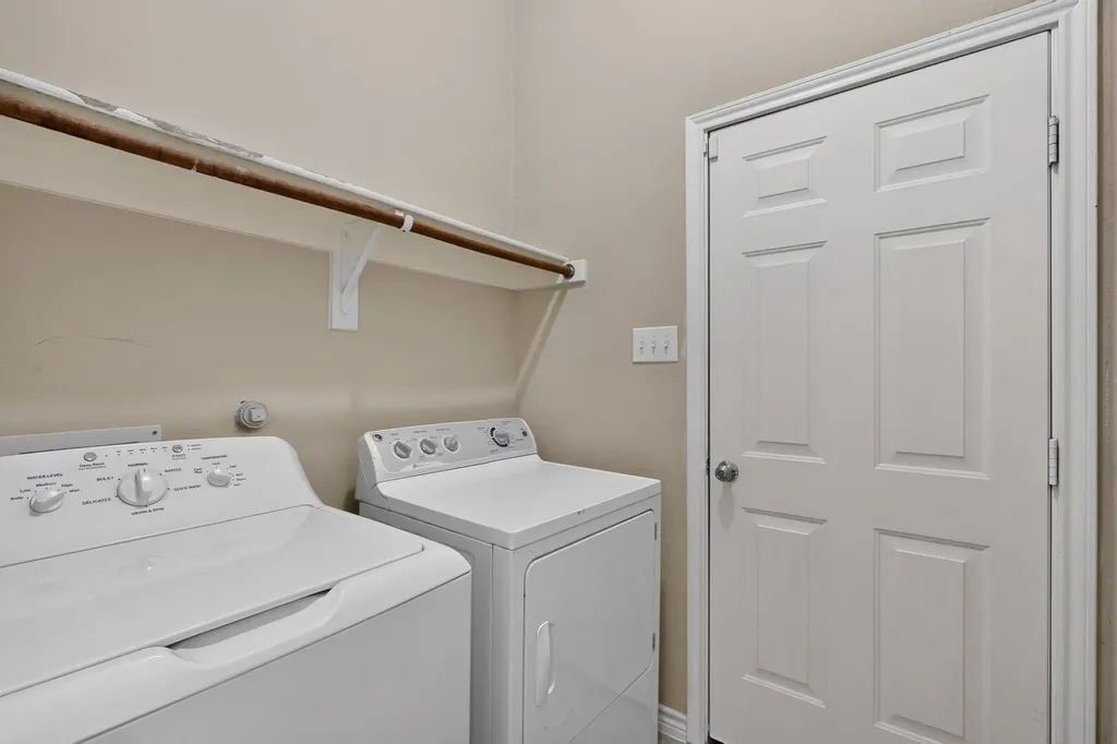 2201 Trickling Creek Drive Garland TX 75041