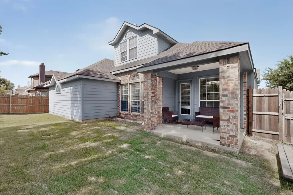 2201 Trickling Creek Drive Garland TX 75041