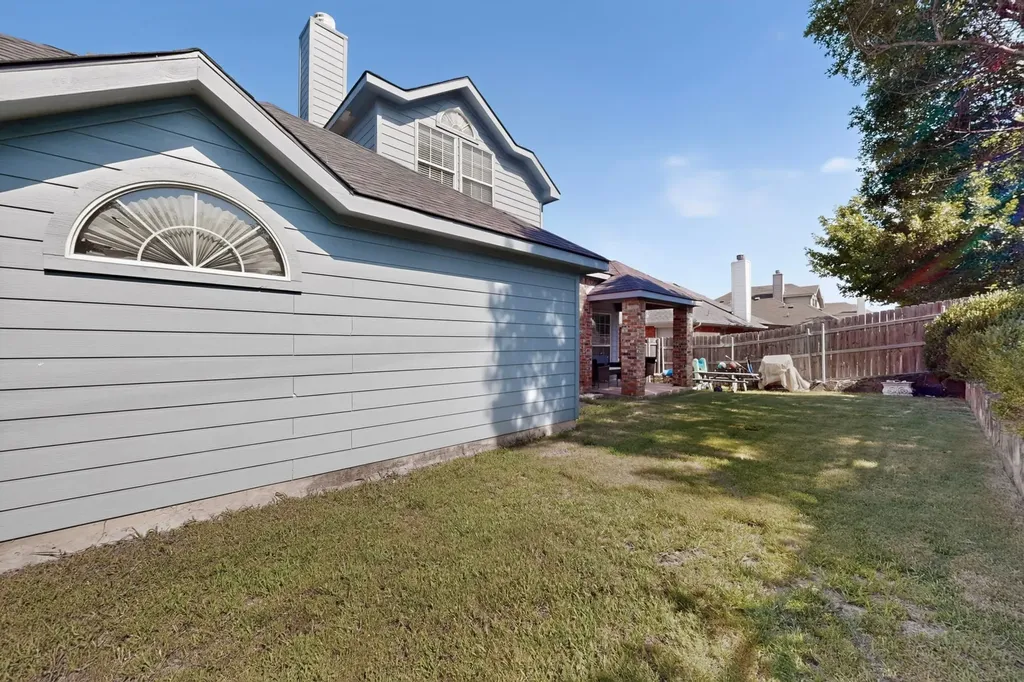 2201 Trickling Creek Drive Garland TX 75041