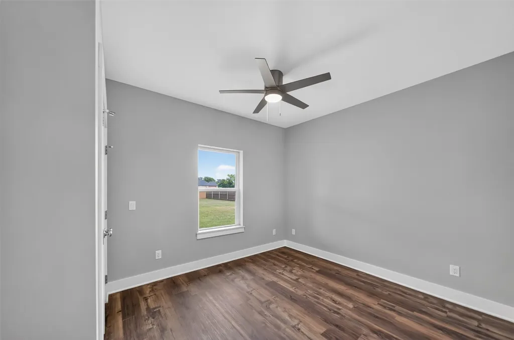 391 County Road 1610 Alba TX 75410