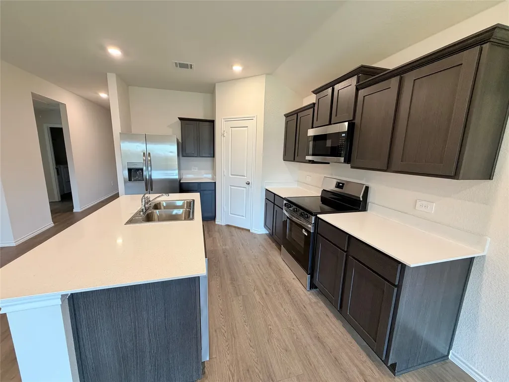 3334 Catamount Drive Sherman TX 75021