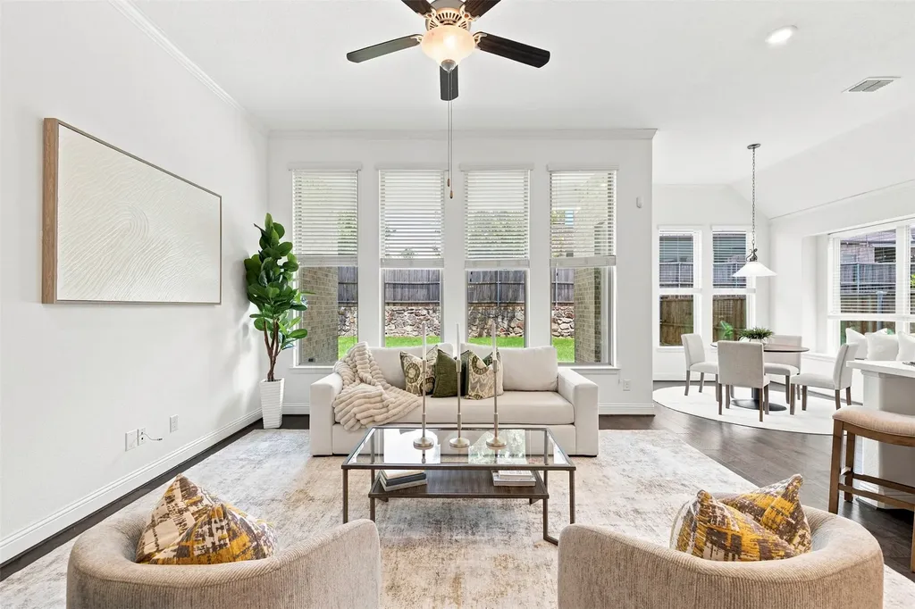 17632 Pinyon Lane Dallas TX 75252