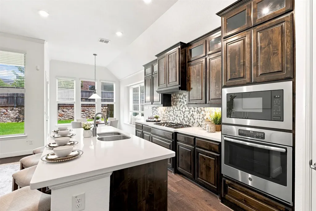 17632 Pinyon Lane Dallas TX 75252