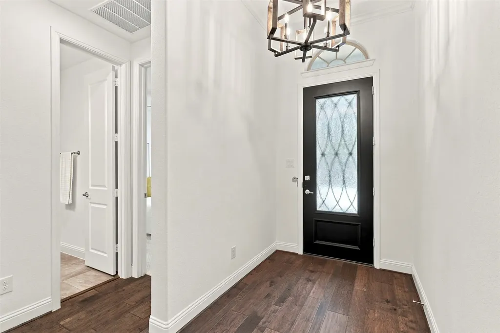 17632 Pinyon Lane Dallas TX 75252