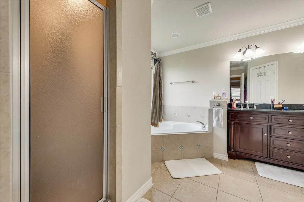7622 W Shore Drive The Colony TX 75056